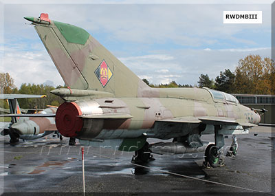 MiG-21UM