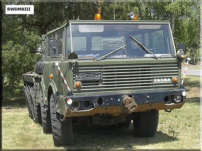 TATRA 813